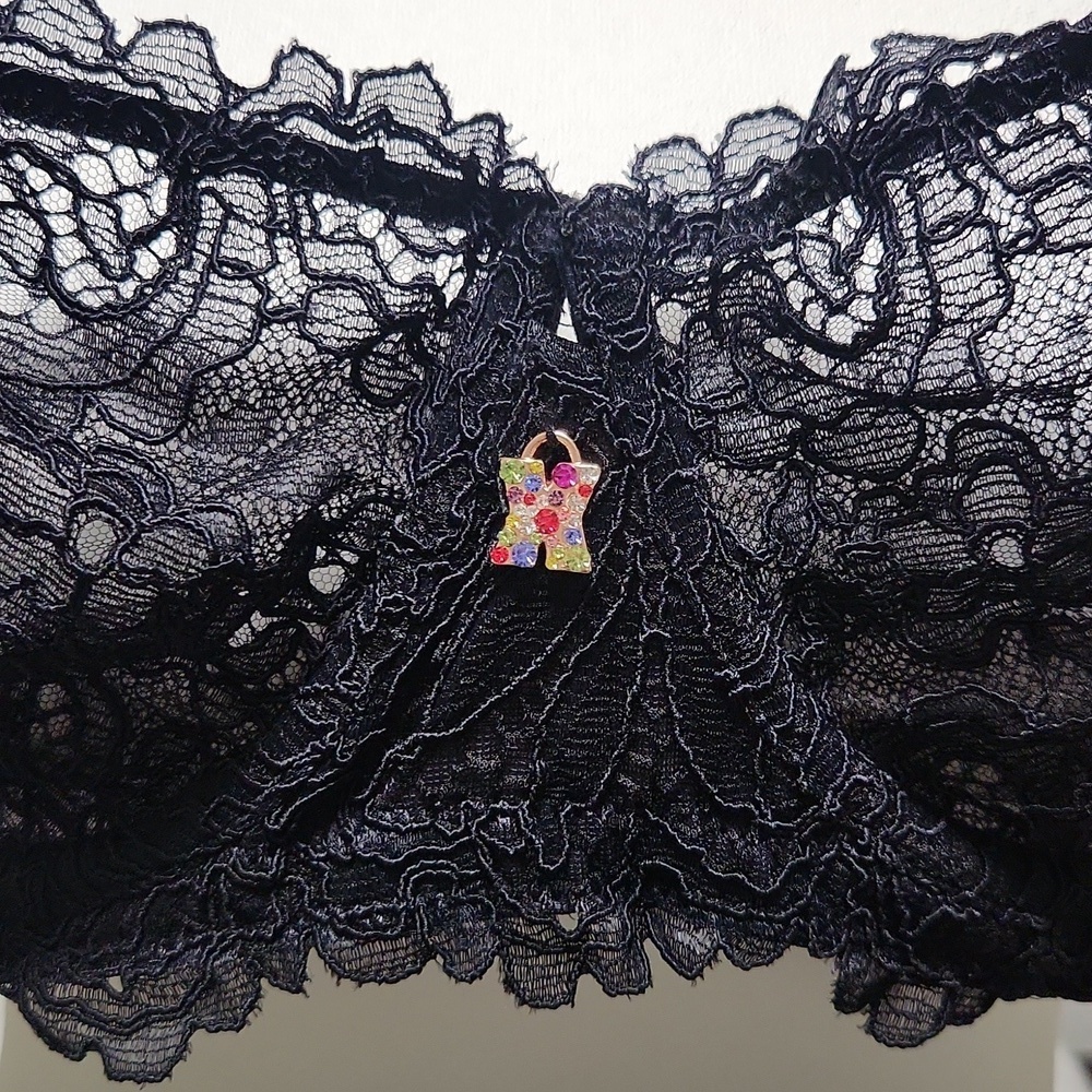NWT Savage Fenty Black Lace Bra - Picture 2 of 8